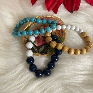 🌸 Set of 3 bracelets